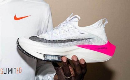 Кроссовки Nike приравняли к допингу
