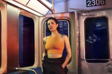 DKNY и ГУМ запустили проект &laquo;Москва, мы скучаем&raquo;